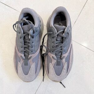 adidas Yeezy Boost 700 V1 Mauve